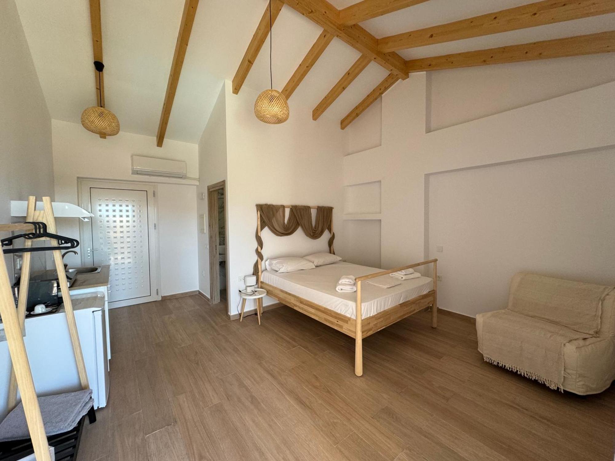 Nikludin Suites & Studios Laganas Exterior foto