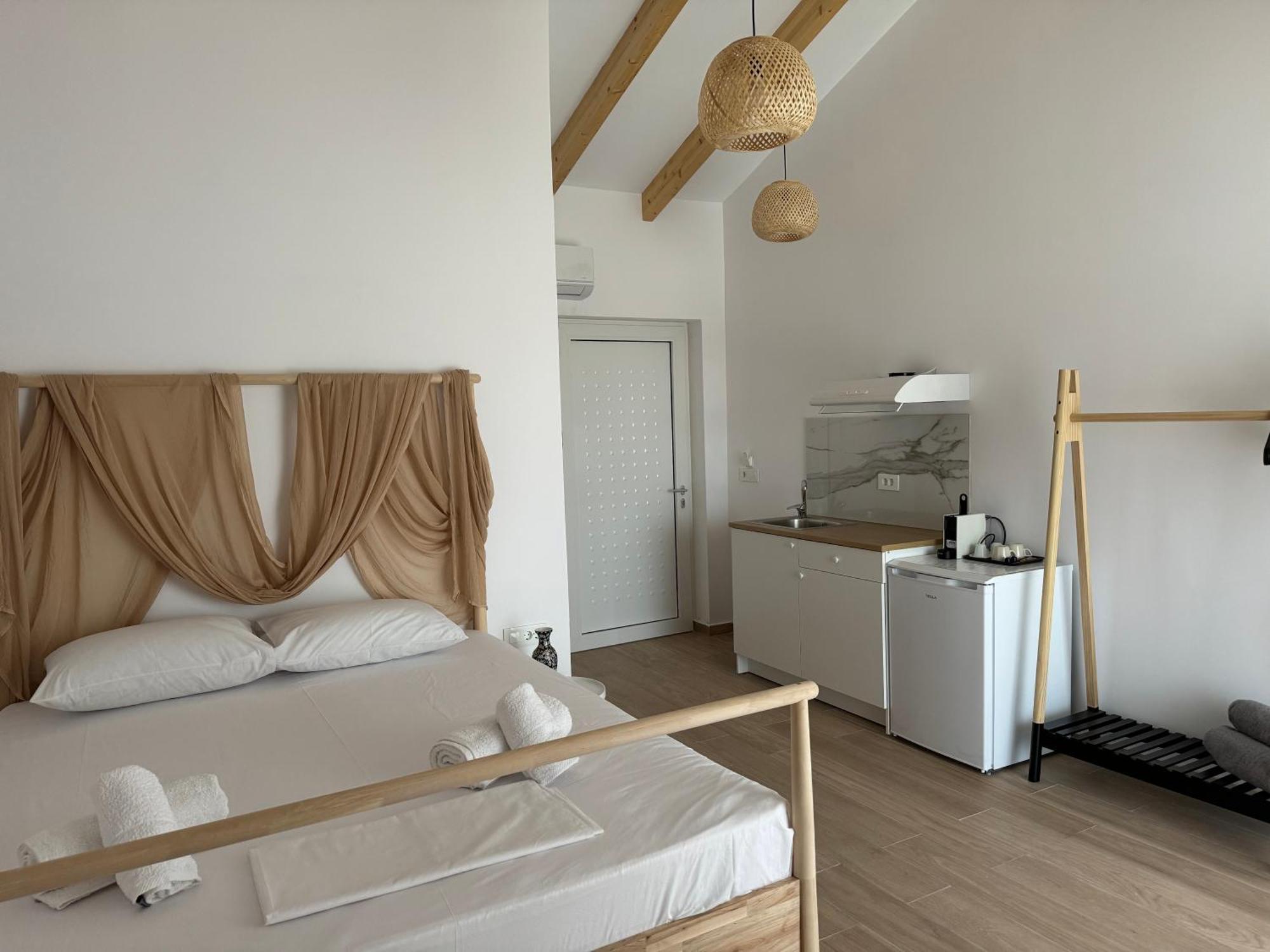Nikludin Suites & Studios Laganas Exterior foto